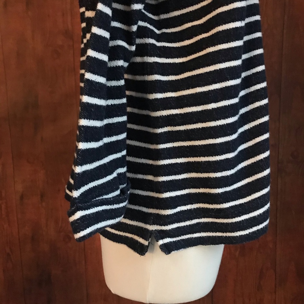 Coldwater Creek Navy Striped Long Sleeve Top - Picture 5 of 10